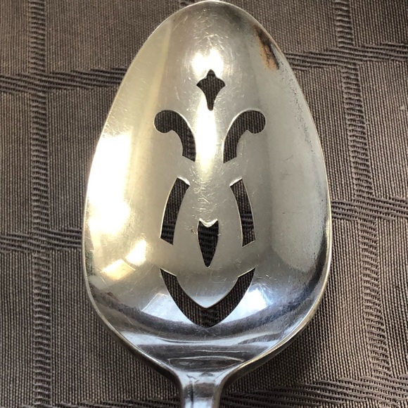 White Orchid by Community Pierced Tablespoon/Serving Spoon 8 1/4" Silverplated - Picture 4 of 9